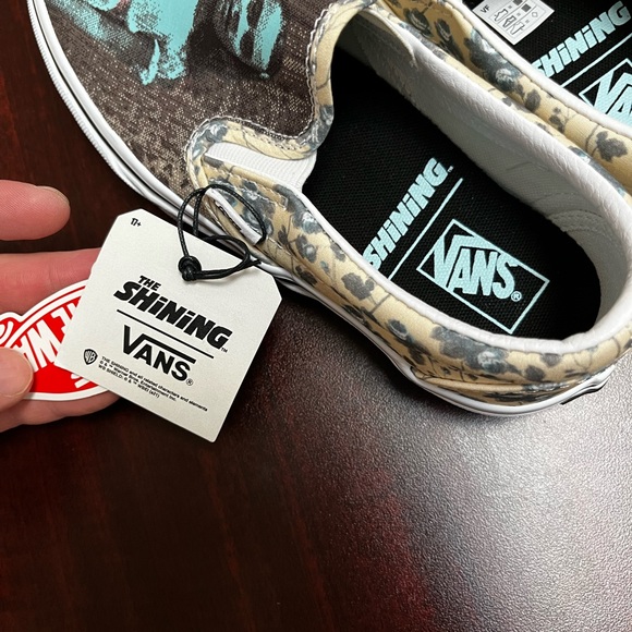 NWT. The shinning vans!! Limited edition. Women’s size 8 - Picture 5 of 6